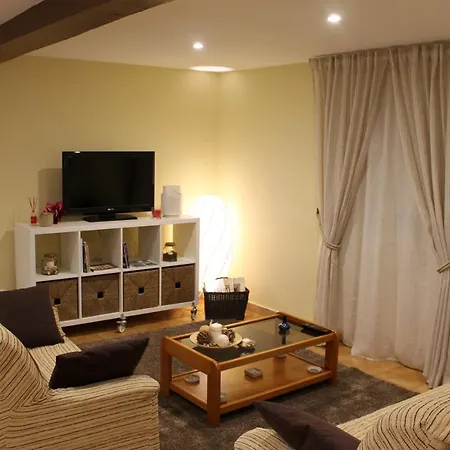 Casa Da Aira, Xove Otel 4*